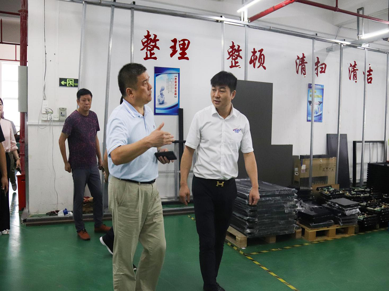 湖北省荆门市领导一行莅临公海7108线路进行调研指导工作
