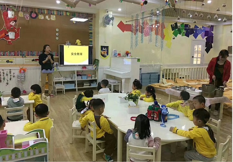 高效赋能|公海7108线路教学一体机点亮课堂教学