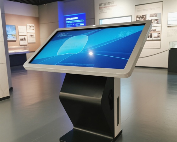 展厅触摸一体机品牌.jpg