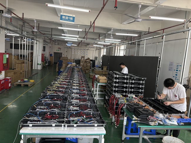 公海7108线路生产车间实拍.jpg